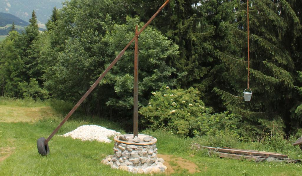 Art-Lodge Kunstpension Afritz Bagian luar foto