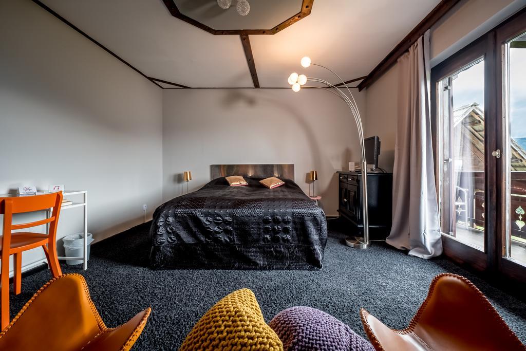 Art-Lodge Kunstpension Afritz Bagian luar foto
