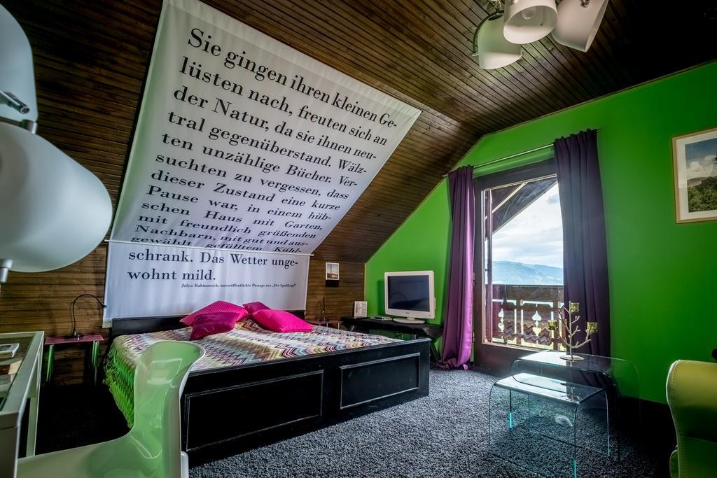 Art-Lodge Kunstpension Afritz Bagian luar foto