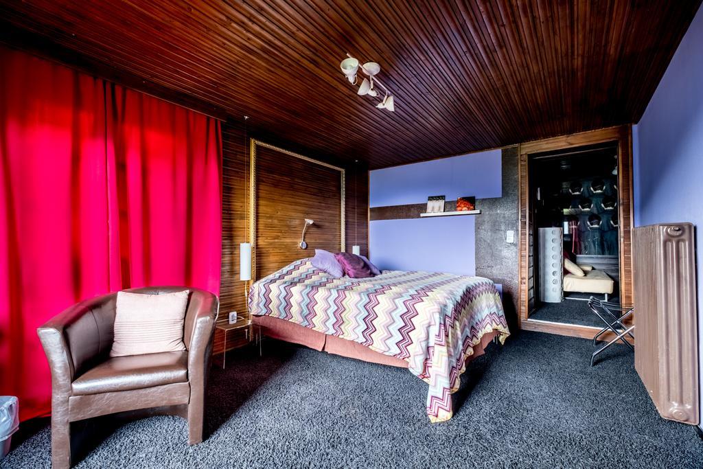 Art-Lodge Kunstpension Afritz Bagian luar foto