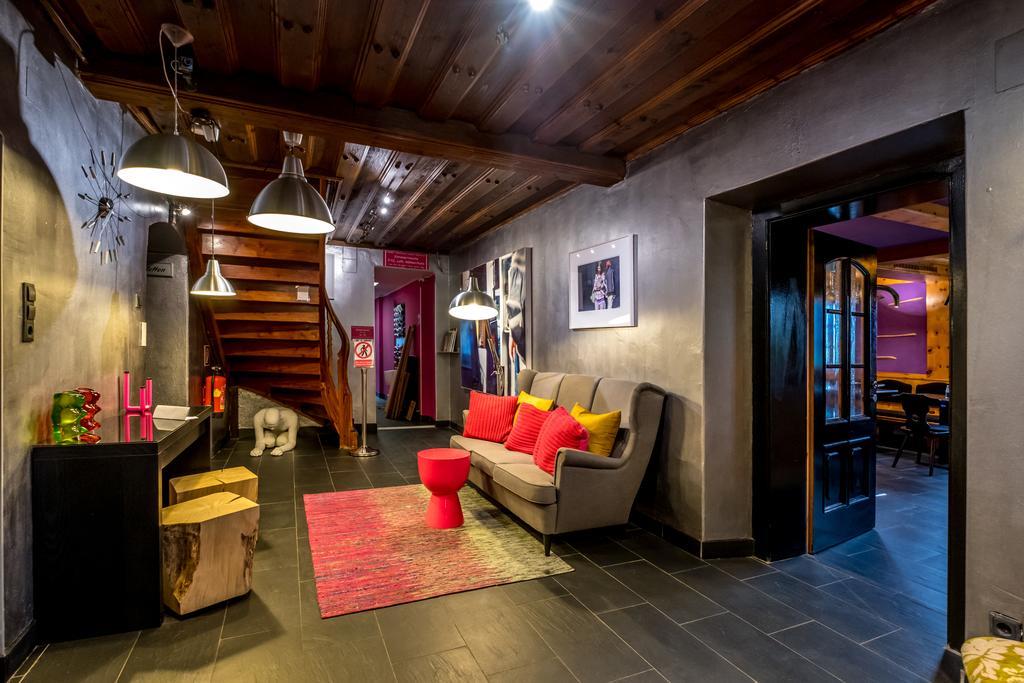 Art-Lodge Kunstpension Afritz Bagian luar foto