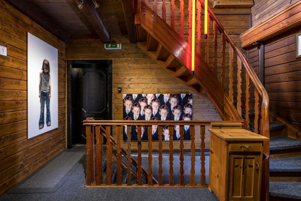Art-Lodge Kunstpension Afritz Bagian luar foto