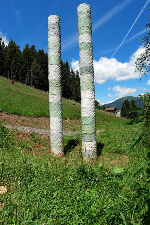 Art-Lodge Kunstpension Afritz Bagian luar foto